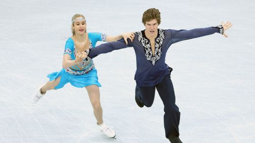 Yanovskaya/Mozgov dettano legge nella short dance della finale di Junior Grand Prix