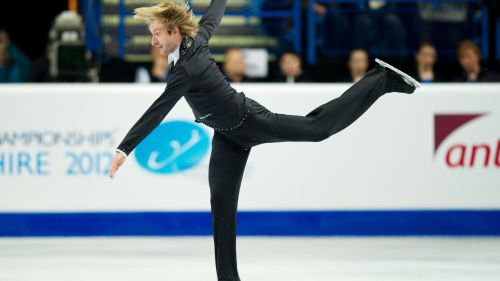 Evgeni Plushenko in grande spolvero nella Volvo Cup di Riga