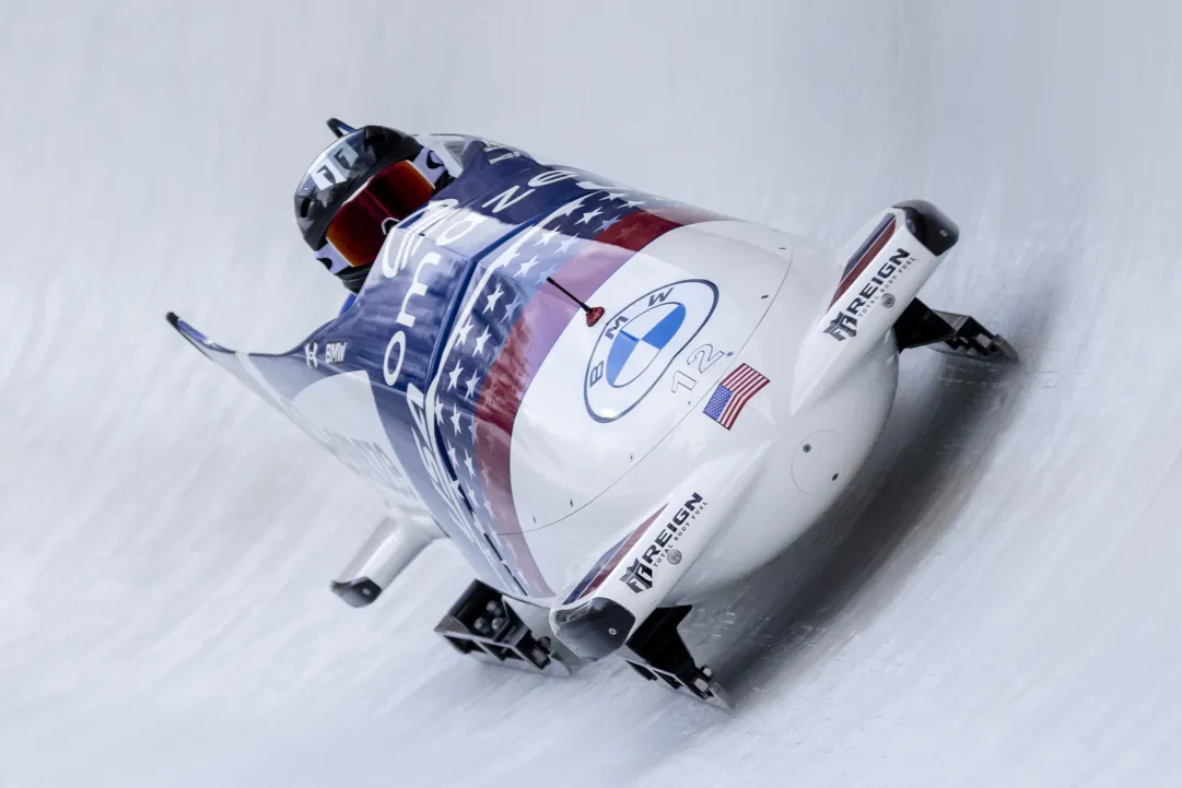 Humphries celebra la cittadinanza americana con un doppio successo ad Altenberg, Friedrich ancora imbattibile