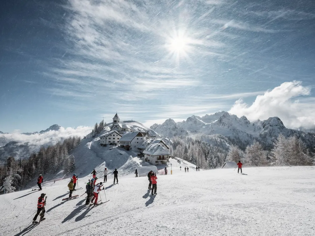 Sabato 8 dicembre si apre la stagione invernale delle montagne del Friuli Venezia-Giulia