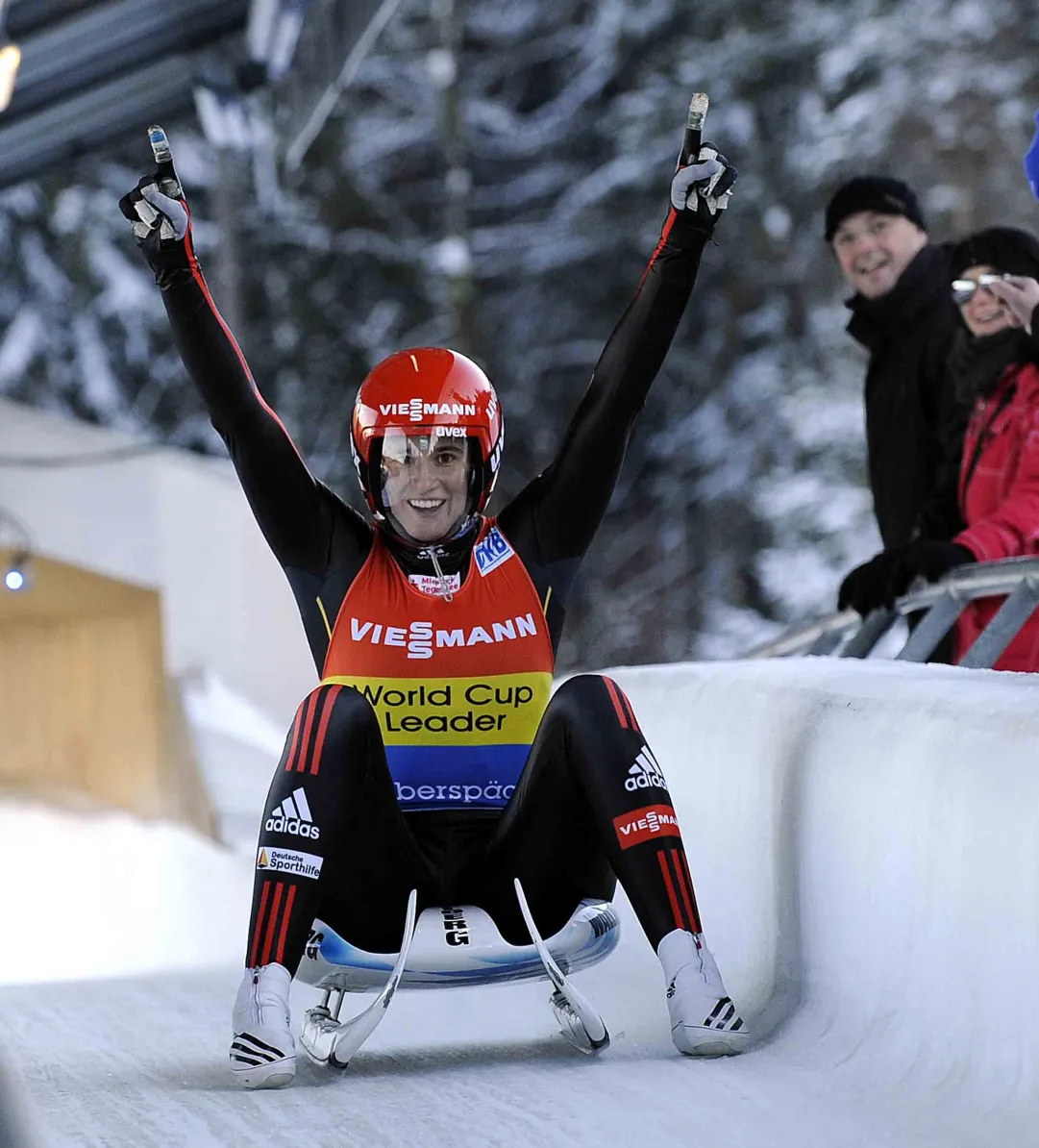 Geisenberger guida il poker tedesco ad Igls. Sandra Gasparini nona