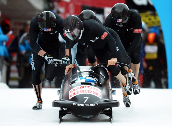 Jamie Greubel vince l'ultima selezione del bob femminile. Holcomb la prima del bob a quattro.