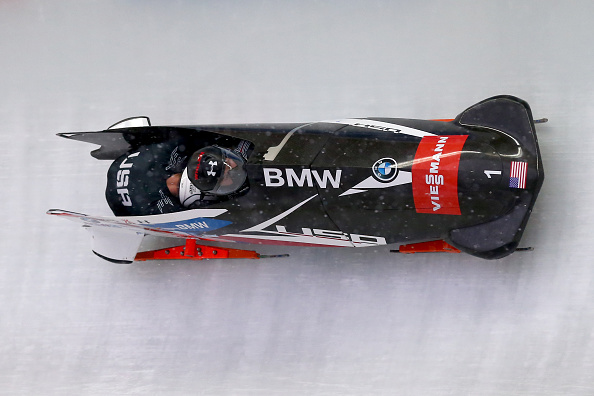 Steven Holcomb risorge a Lake Placid e torna al successo dopo quasi due anni. Commovente podio coreano.