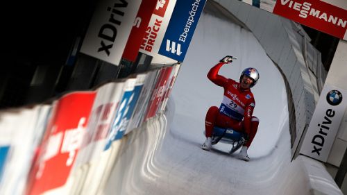 Dominik Fischnaller vince ad Igls. Felix Loch squalificato