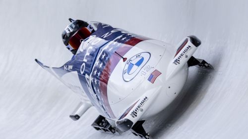 Humphries celebra la cittadinanza americana con un doppio successo ad Altenberg, Friedrich ancora imbattibile