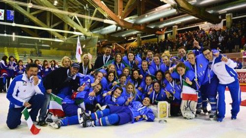 L’Italia femminile domina i mondiali di seconda divisione e si qualifica in first division!