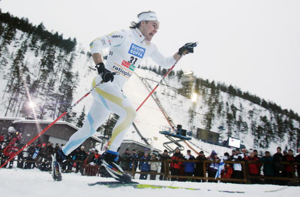 Robin Bryntesson illeso dopo uno scontro con un cervo