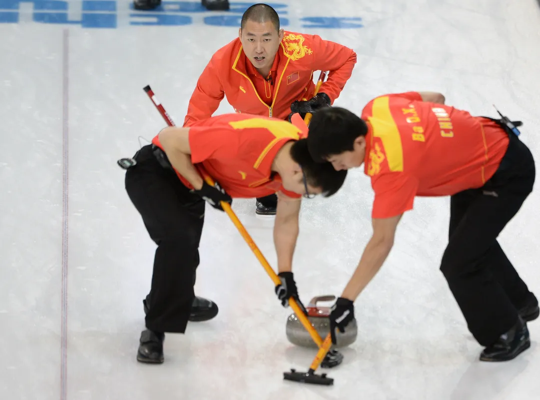 La Cina a sorpresa in testa al girone maschile