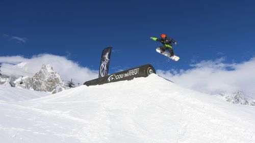 Snowpark Courmayeur i vostri trick con vista Monte Bianco 