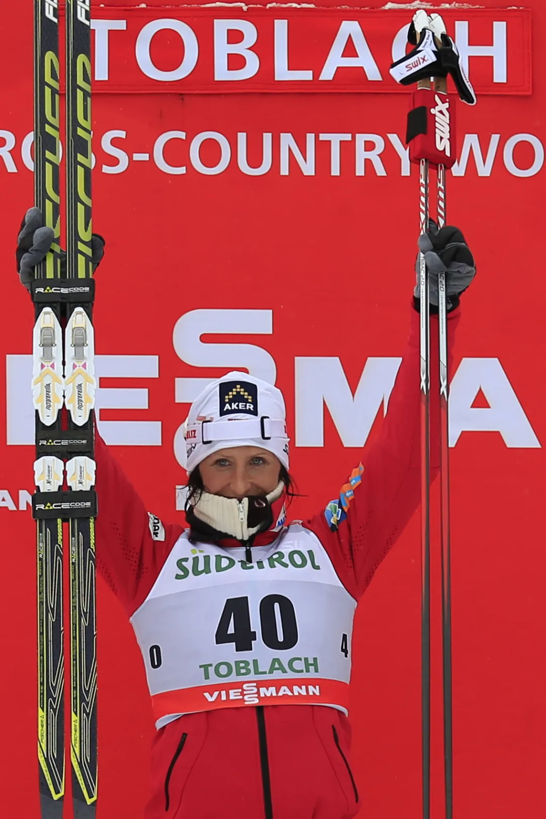 Immensa Marit Bjørgen nella sprint a tecnica libera di Dobbiaco