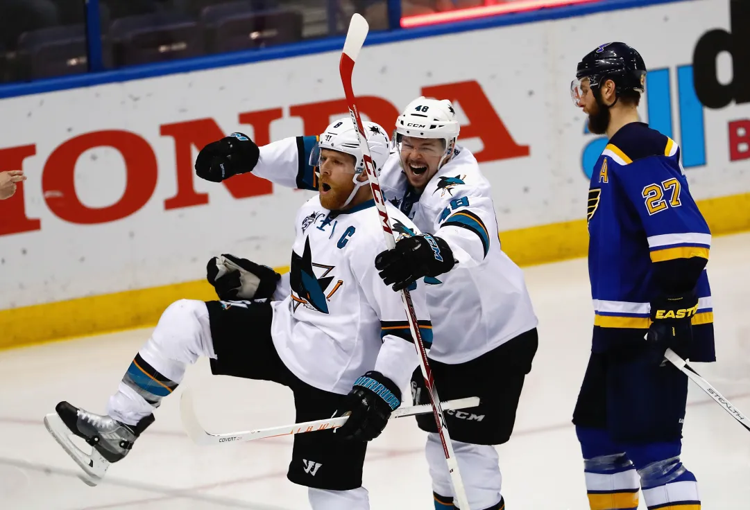 NHL: Sharks e Lightning a un passo dalla finale