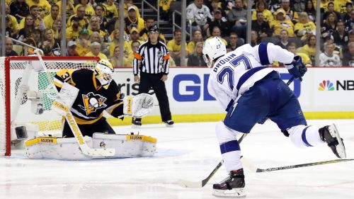 NHL: i Lightning vincono gara 1 contro i Penguins