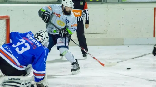 Serie B - Ora completa l'operazione sorpasso, Caldaro rallenta Egna