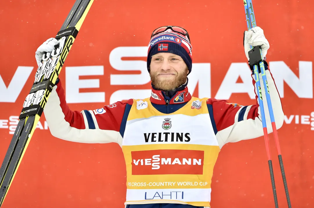 Martin Jonsrud Sundby trionfa nel noiosissimo skiathlon di Canmore