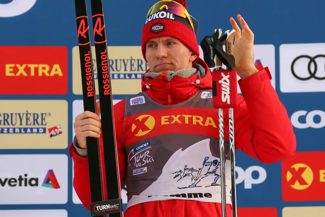 Alexander Bolshunov domina l'inseguimento di Dobbiaco e mette le mani sul Tour de Ski