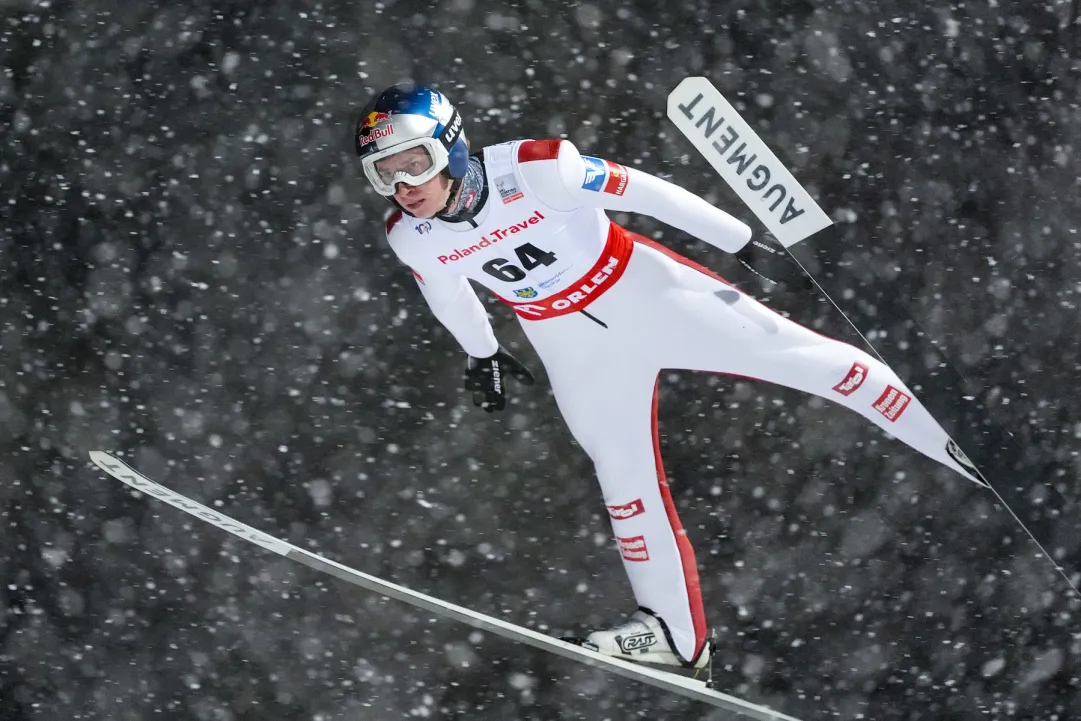 Daniel Tschofenig clamoroso, sbanca Wisla e trionfa pe la prima volta in carriera in Coppa del Mondo