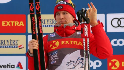 Alexander Bolshunov domina l'inseguimento di Dobbiaco e mette le mani sul Tour de Ski