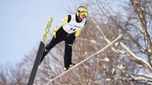 Salto con gli sci: Fettner domina la prima qualificazione di Sapporo nel giorno del ritorno in CdM di Noriaki Kasai