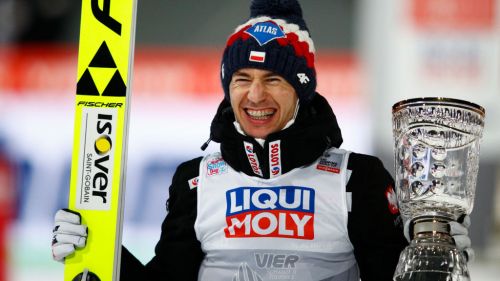 Salto con gli sci: Kamil Stoch domina anche a Titisee-Neustadt ed eguaglia Adam Malysz