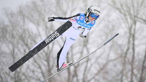 Salto con gli sci: Nika Prevc non si ferma più, la slovena domina Gara-2 a Villach e allunga in Coppa del Mondo