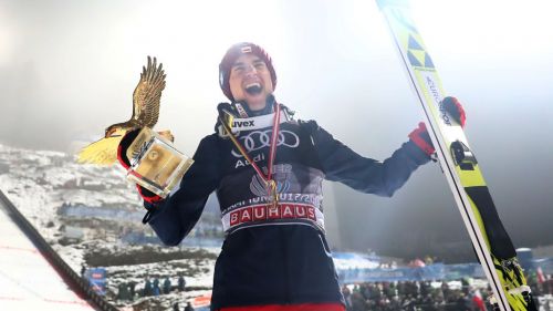 Kamil Stoch leggendario, vince a Bischofshofen e mette il sigillo sulla terza Tournée dei quattro trampolini della sua carriera