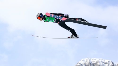 Marius Lindvik si prende gran finale di Planica, a Prevc la CdM di volo nel giorno dell'addio di Kamil Stoch