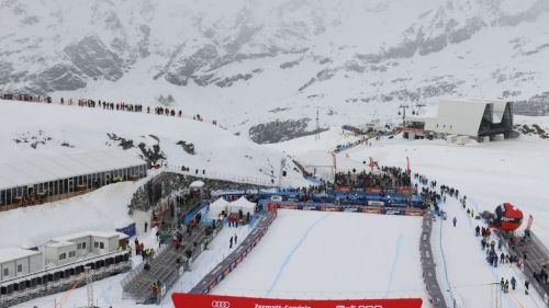 La gioia tutta austriaca nel pazzo finale di Gurgl, la rabbia di Kristoffersen: 'Non sopporto le ingiustizie'