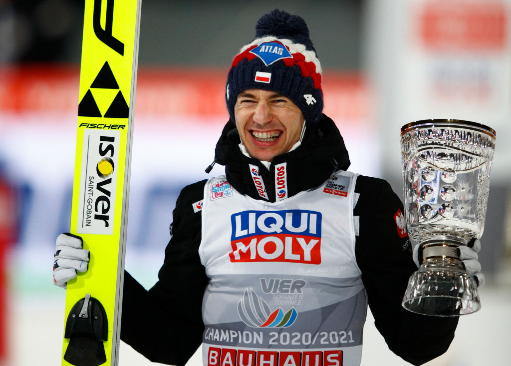 Salto con gli sci: Kamil Stoch domina anche a Titisee-Neustadt ed eguaglia Adam Malysz