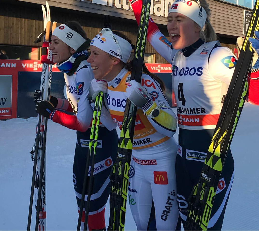 Charlotte Kalla vince lo skiathlon in casa delle norvegesi e allunga in classifica generale