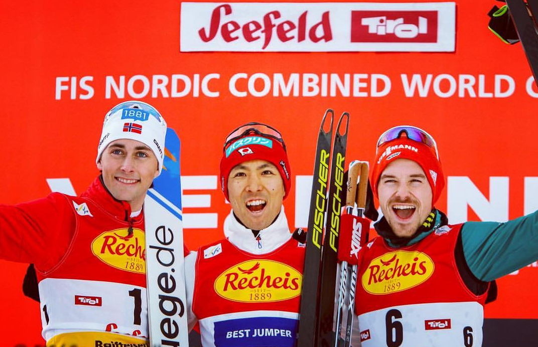 Akito Watabe in trionfo a Seefeld, vince il Nordic Combined Triple e si prende la vetta della classifica generale