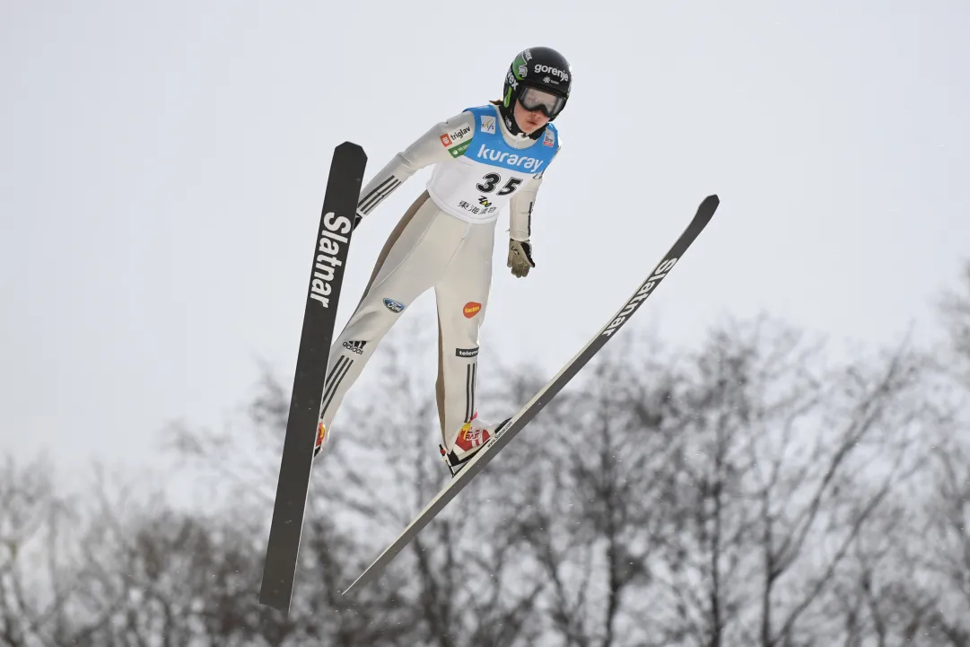 La Slovenia vince il team event misto dei Mondiali junior. L'Italia sfiora il bronzo