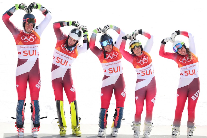 Svizzera oro nella gara a squadre dello sci alpino. Italia fuori nei quarti di finale