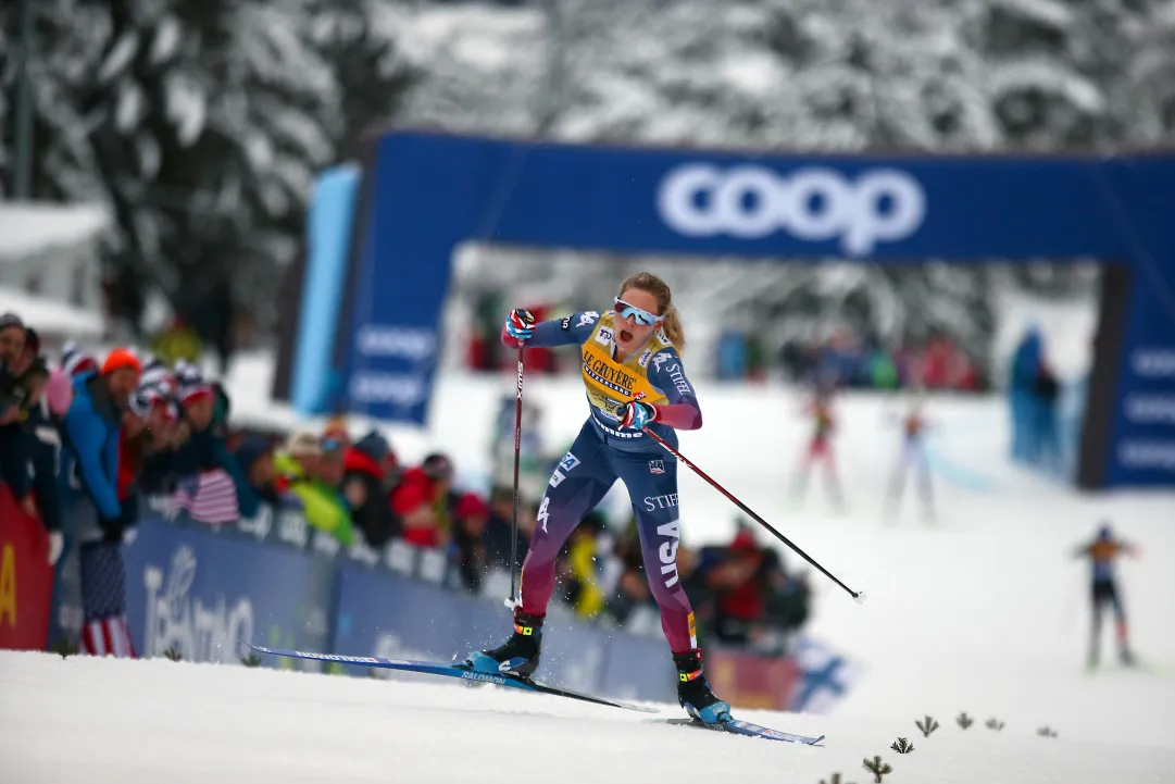 A Falun è Diggins show: la statunitense vince la mass start 20 km TL e conquista la Coppa del Mondo!