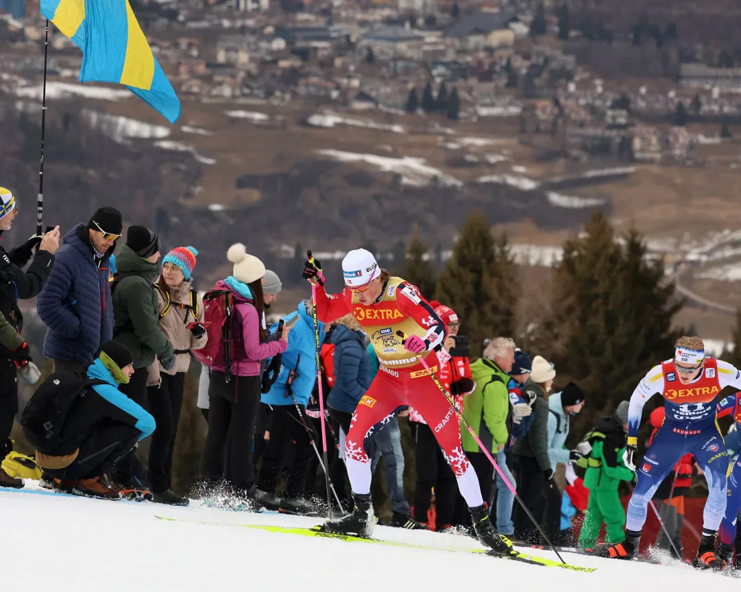 In Engadina arriva il bis di Klaebo: vittoria nella mass start 20 km TL, per un podio tutto norge. Lontani gli azzurri