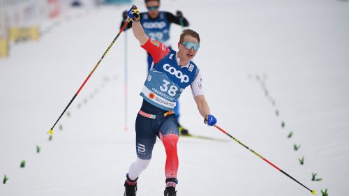 Norge ancora protagonisti a Davos: Simen Kreuger domina la 15 km TL davanti a Joahnnes Klaebo