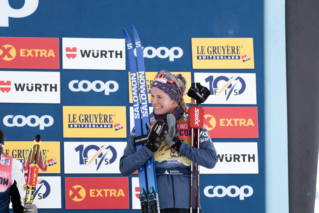 Jessie Diggins metta la firma sulla mass start 20 km TL di Goms! Sul podio anche Frida Karlsson e Nadine Faehndrich