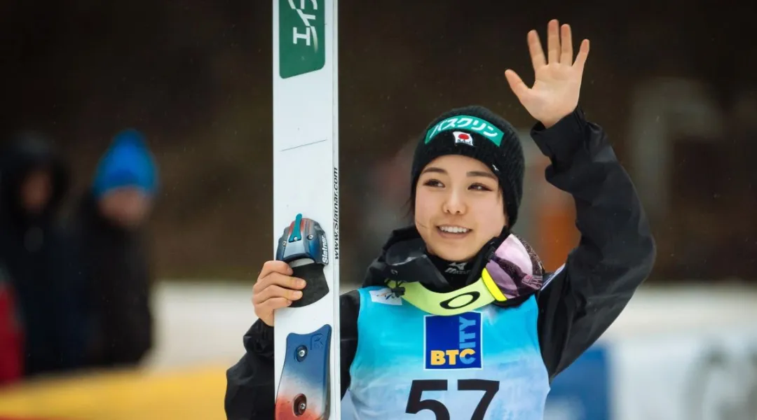 Sara Takanashi sigilla il Summer Grand Prix, Lara Malsiner 15esima a Courchevel: stasera in gara gli uomini