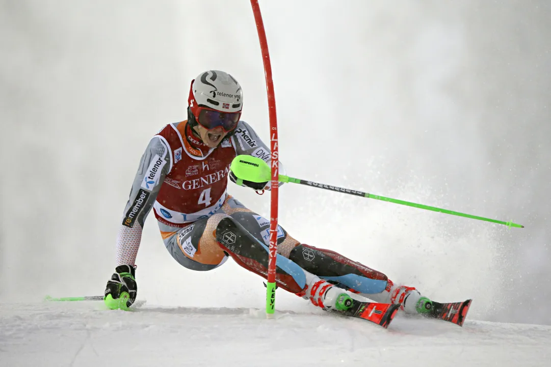 Kristoffersen beffa Noel nella tormenta di Levi: Moelgg è 10°, Vinatzer 12°