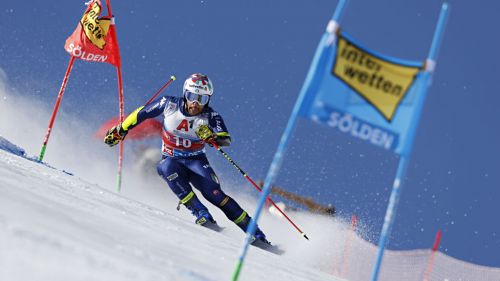 Troppa neve e vento a Sankt Moritz: il primo super-g stagionale è già stato cancellato