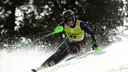 E' tris negli Assoluti di slalom per