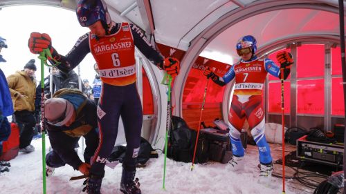 I norge sfruttano bene i primi due pettorali: Kristoffersen e Braathen fanno il vuoto nella 1^ manche di Val d'Isère