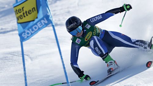 A Levi si va... 24 gradi sotto zero! Prime nazionali al lavoro e barratura in pista per i due slalom di Coppa