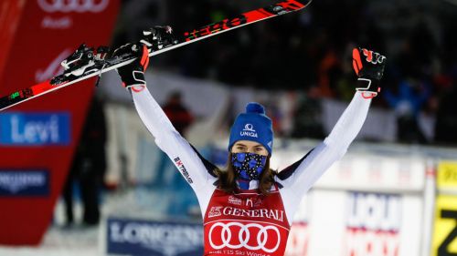 Petra Vlhova trionfa anche nello slalom bis di Levi: ecco la sua sua strepitosa seconda manche