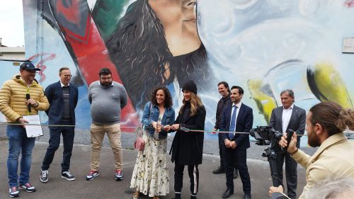 Inaugurazione del murales dedicato a Federica Brignone a Milano, con Dario Puppo e Alessio Meda