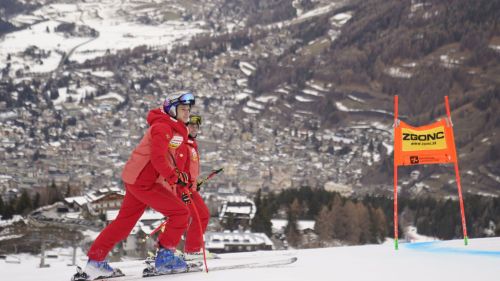 Martedì la prima delle tre prove sul Lauberhorn: si parte alle 13.00, la startlist verso l'ultima di Feuz in casa