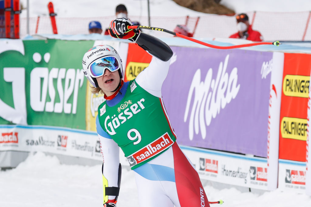 Odermatt dipinge un super-g straordinario a Saalbach e riapre la coppa, festa rinviata per Kriechmayr