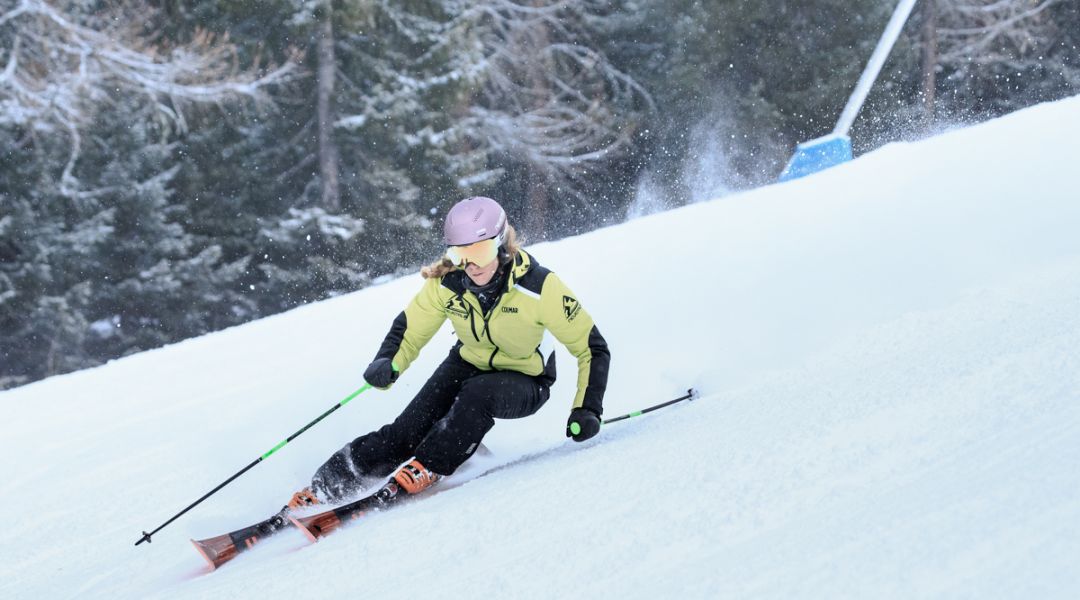 Valeria Poncet al test di Rossignol Forza 70+ Master (2025)