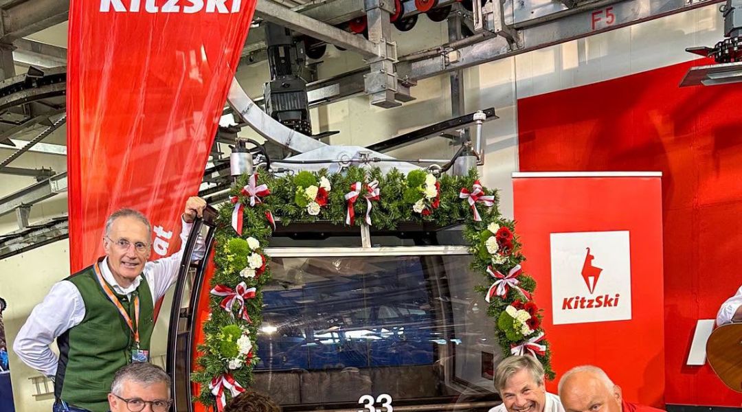 Ecco la gondola per il nuovo re della Streif, Giovanni Franzoni! Il bresciano è tornato a Kitz per la tradizionale cerimonia