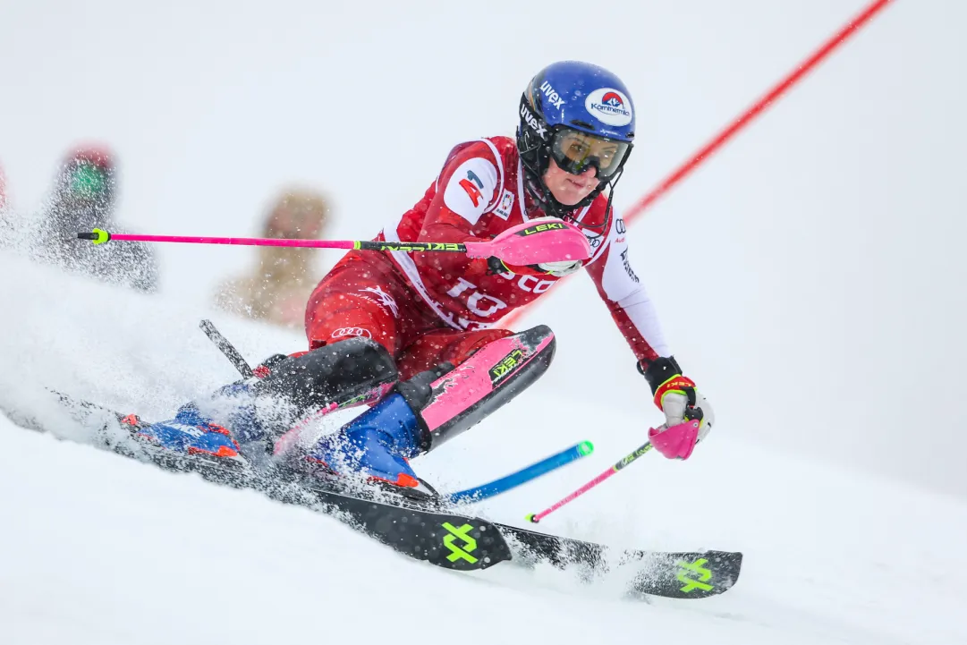 Shiffrin resiste, Are è di nuovo sua battendo le austriache. Rossetti tiene in alto una buona Italia