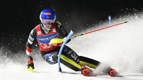 Sempre loro, Vlhova vs Shiffrin: 7 centesimi le dividono dopo la 1^ manche nella night race di Flachau